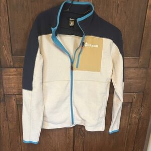 Womens Cotopaxi zip up fleece